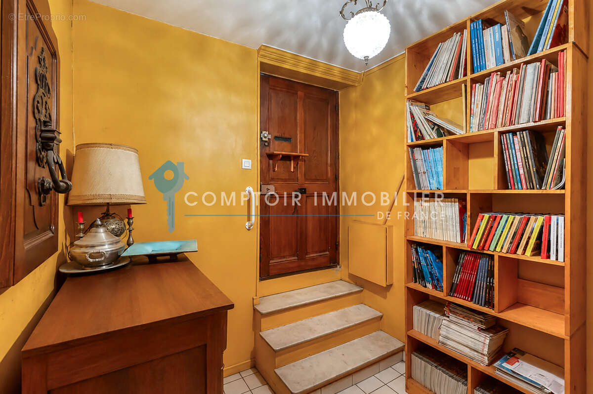 Isère (38) La Tronche -Maison Atypique 220 m2 sur terrain arboré de 1240 m2 - photo 4