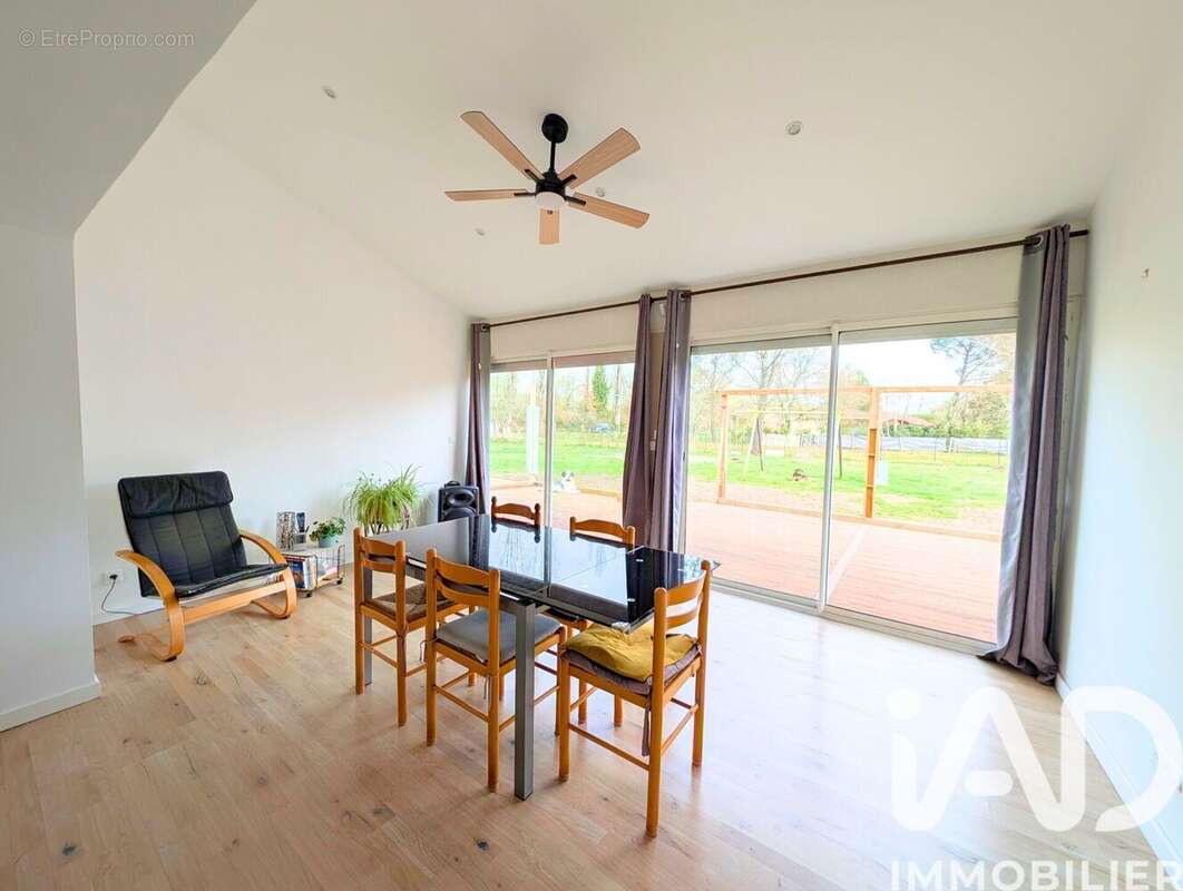 Maison 130 m² à Saugnacq-Et-Muret  - photo 7