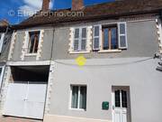 Maison à LURCY-LEVIS