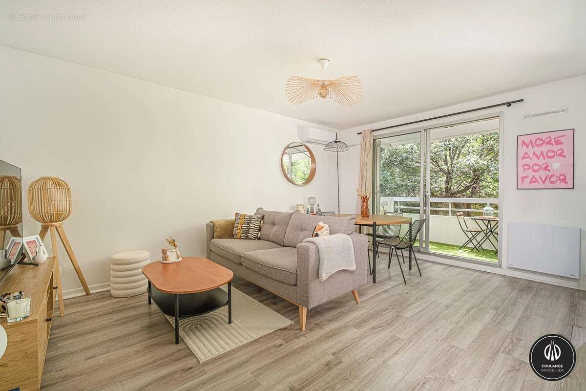 Appartement à MARSEILLE-9E