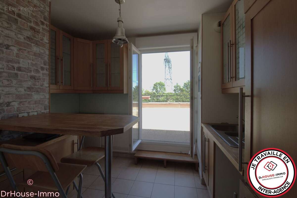 Appartement à ELANCOURT