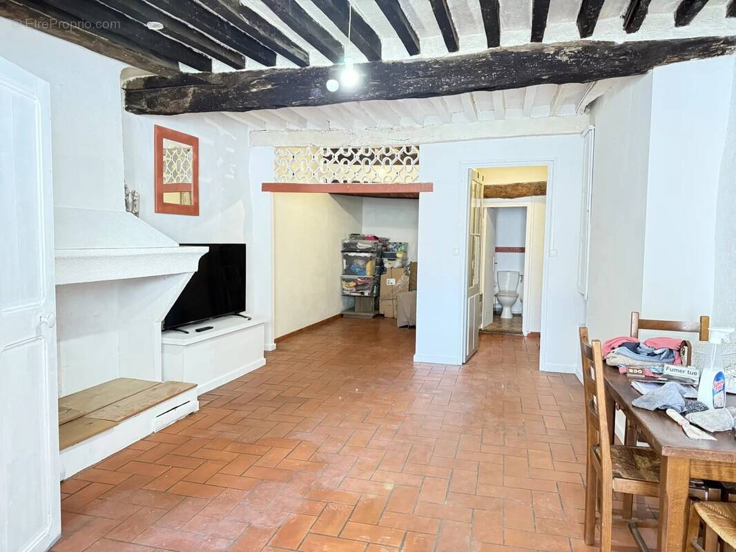 Appartement à BESSE-SUR-ISSOLE