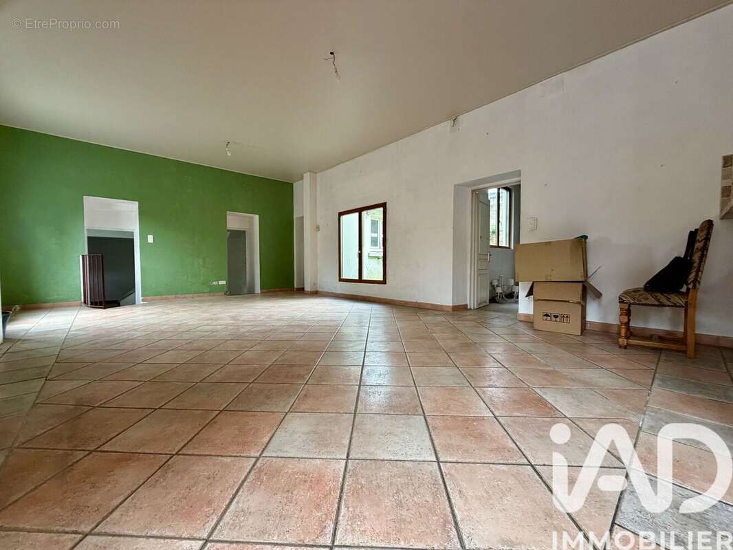 Maison 205 m² à Guingamp  - photo 3