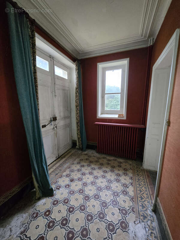 Maison à LESIGNY