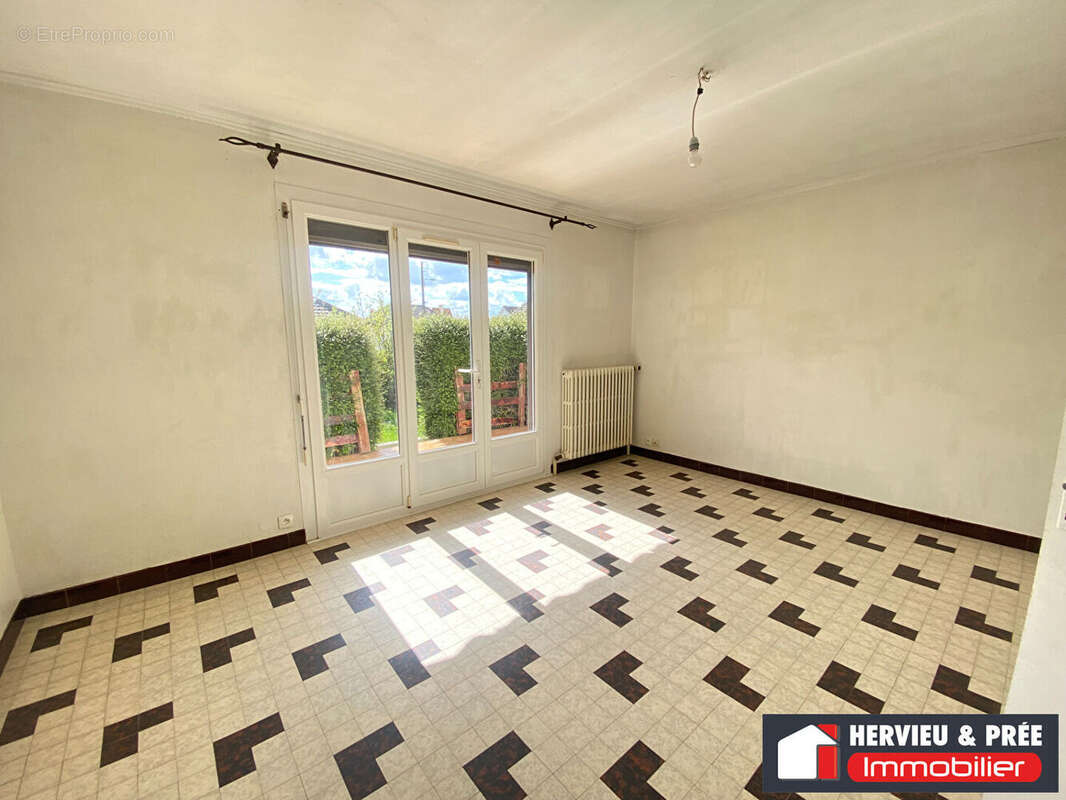 Maison à LUC-SUR-MER