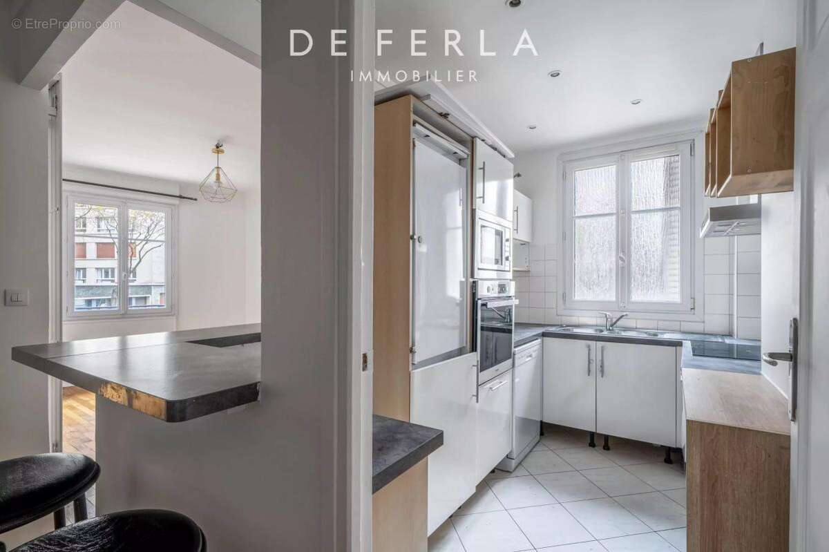 Appartement à PARIS-15E