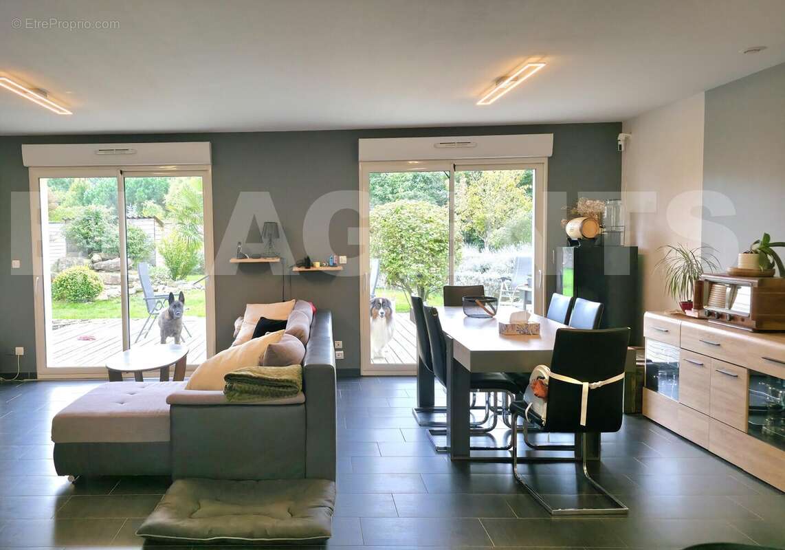 20250926_183445 - Maison à PONTVALLAIN