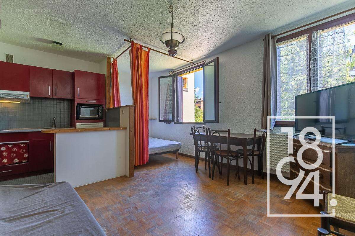 Appartement à UVERNET-FOURS