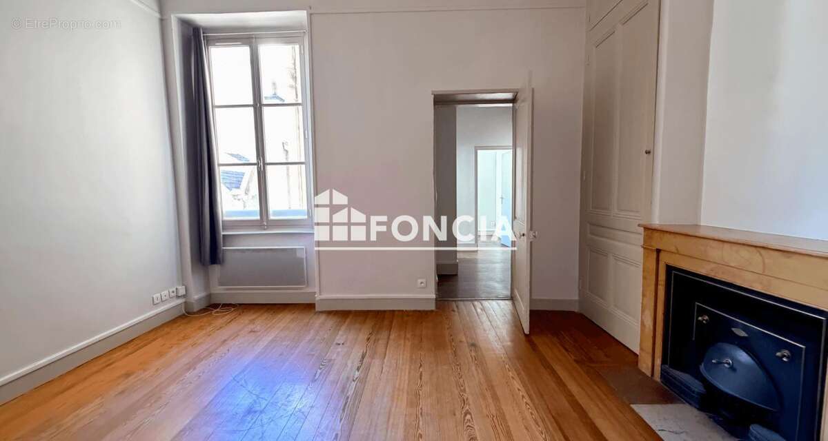 Appartement à LYON-6E