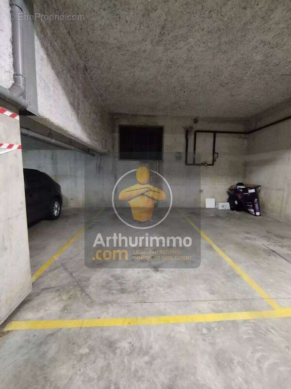 Vente Parking-box La queue-en-brie(94510) 14 500ï¿œ - photo 2