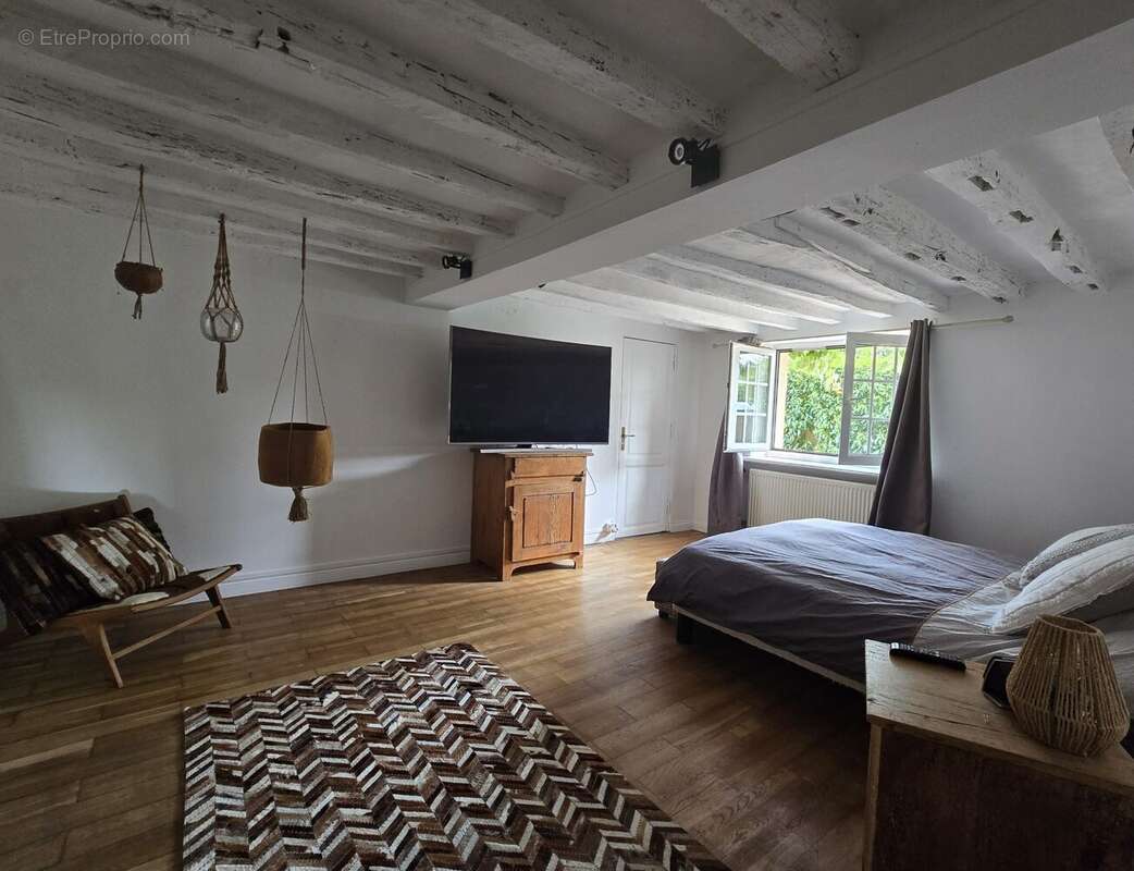 Maison à VOIVRES-LES-LE-MANS