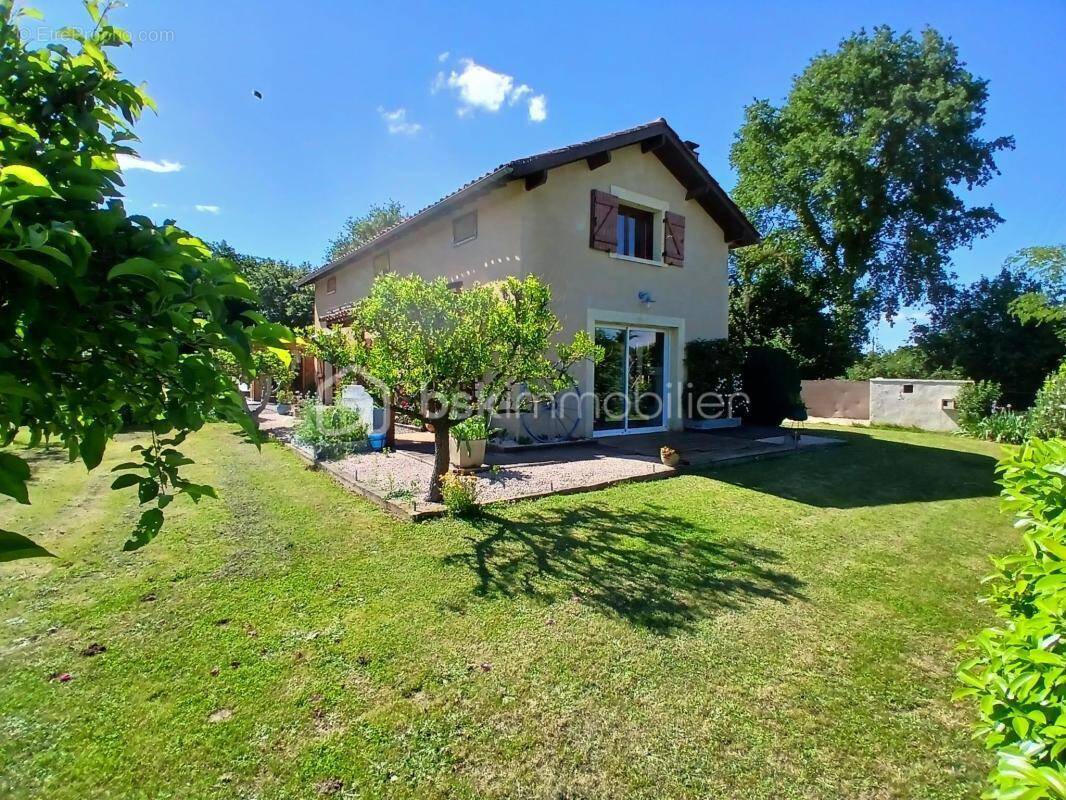 Maison à MIRANDE