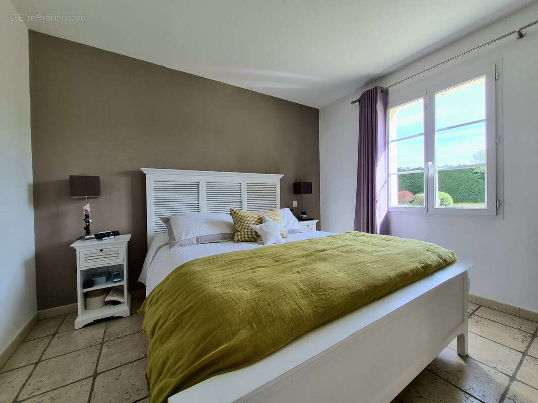 Maison à SAINT-SATURNIN-LES-AVIGNON