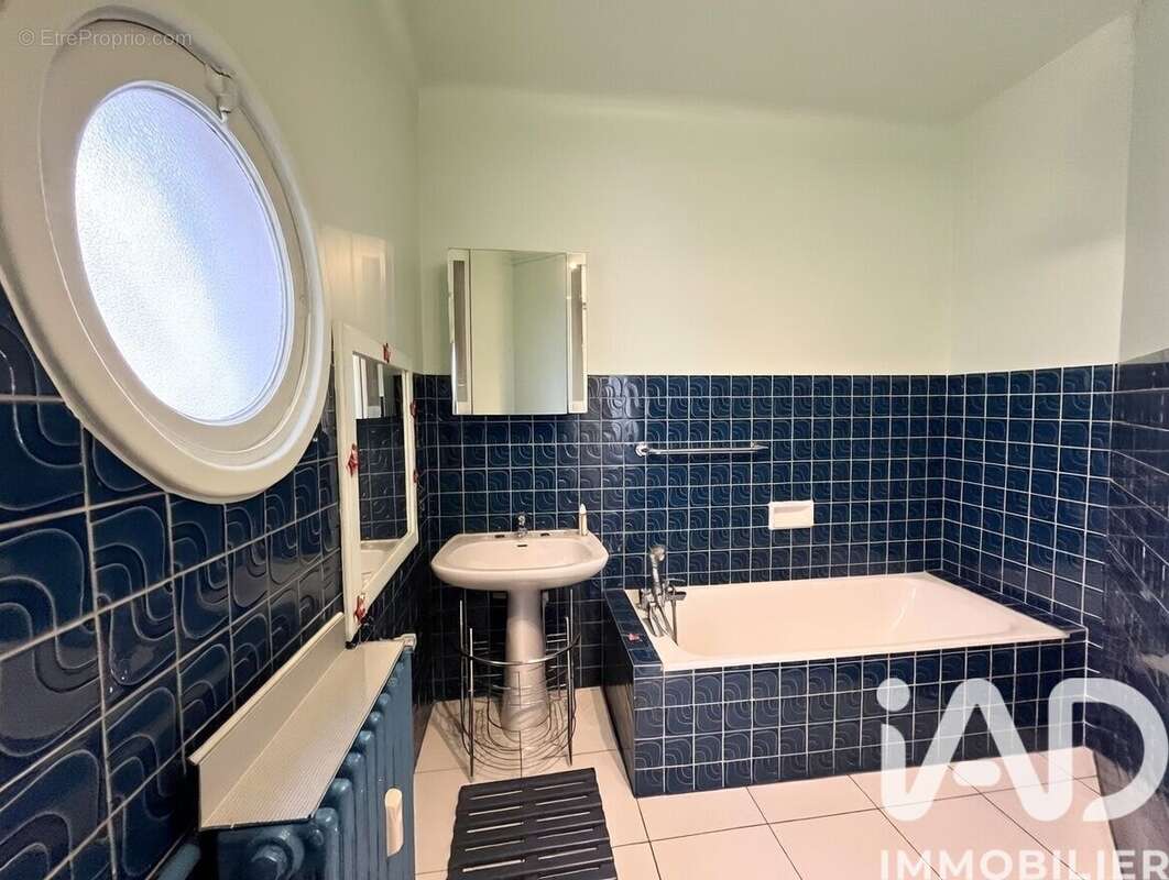 Appartement 90 m² à Paris-16e  - photo 9