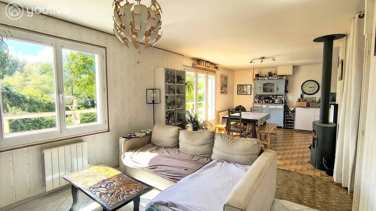 Maison à COMMEQUIERS