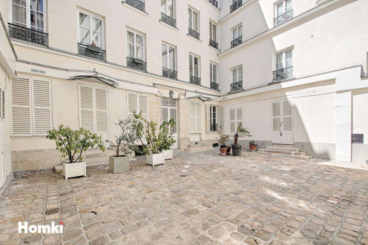 Appartement à PARIS-5E