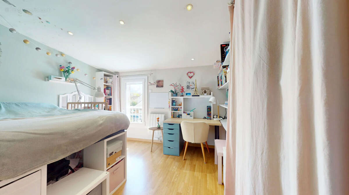 Maison à PONTAULT-COMBAULT