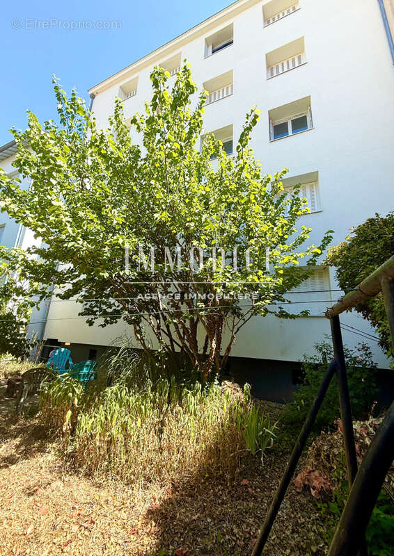 T3 traversant de 52 m2 au cœur du quartier États-Unis - 2ᵉ étage d'une copropriété - photo 19