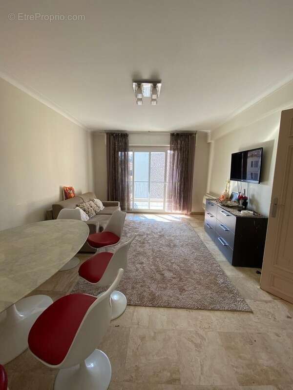 Appartement à LE CANNET