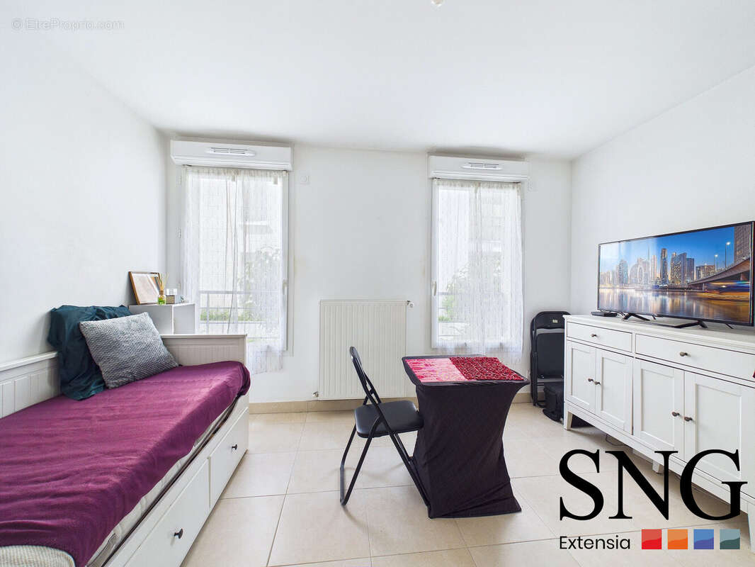 Appartement à MENNECY