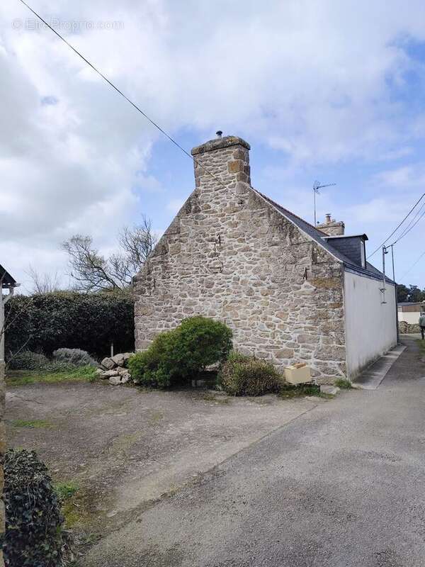 Maison à PLOUHINEC