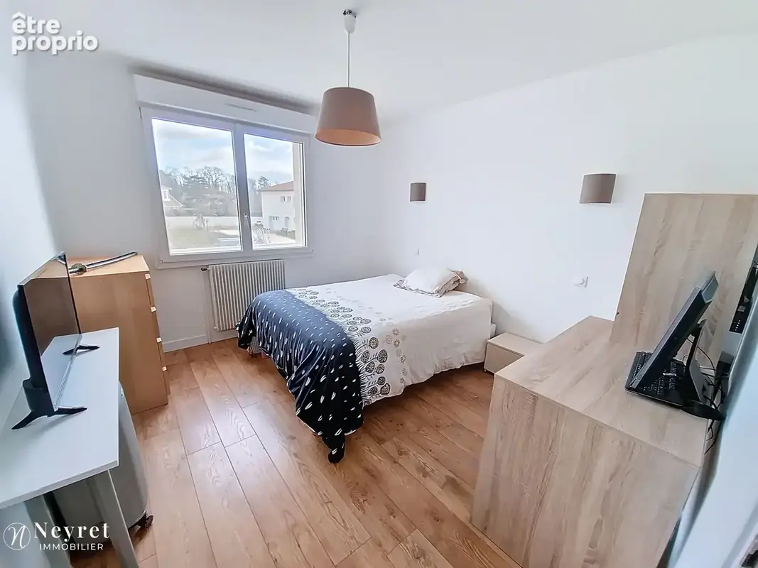 Maison familiale soignée de 257,61 m2 utiles - photo 7