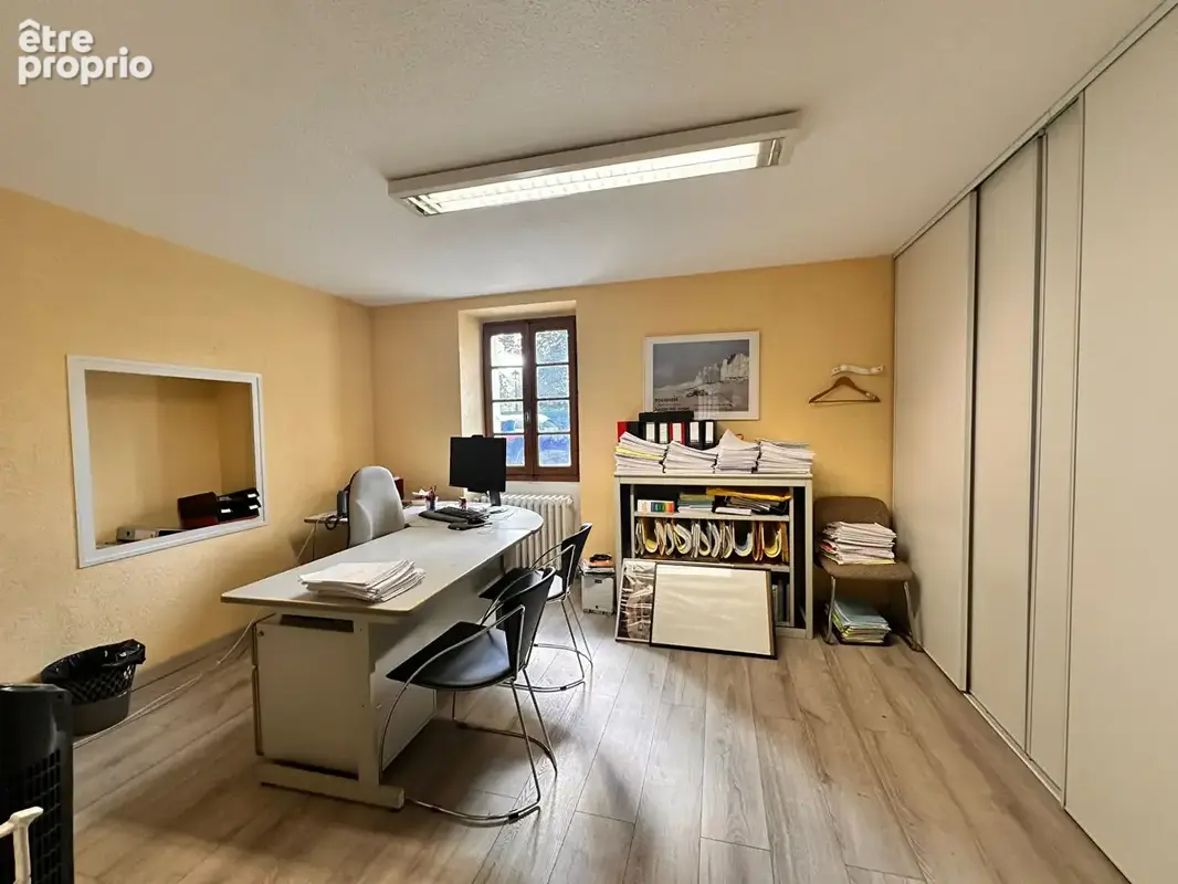 Local commercial Douvaine 63 m2 - photo 2