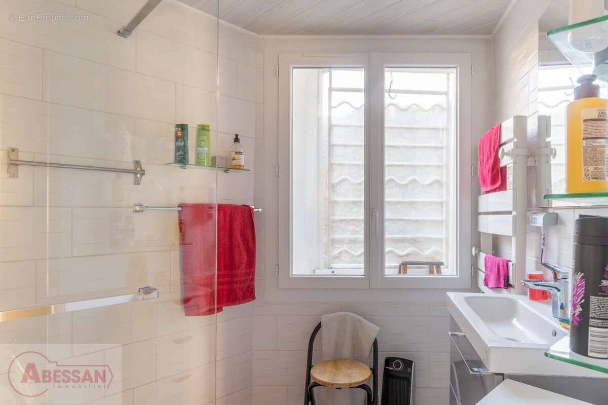 Maison à LA CALMETTE