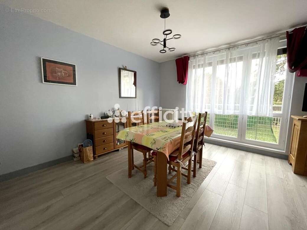 Appartement à MELUN