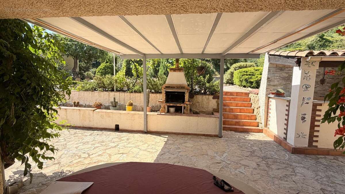 Maison à VAISON-LA-ROMAINE