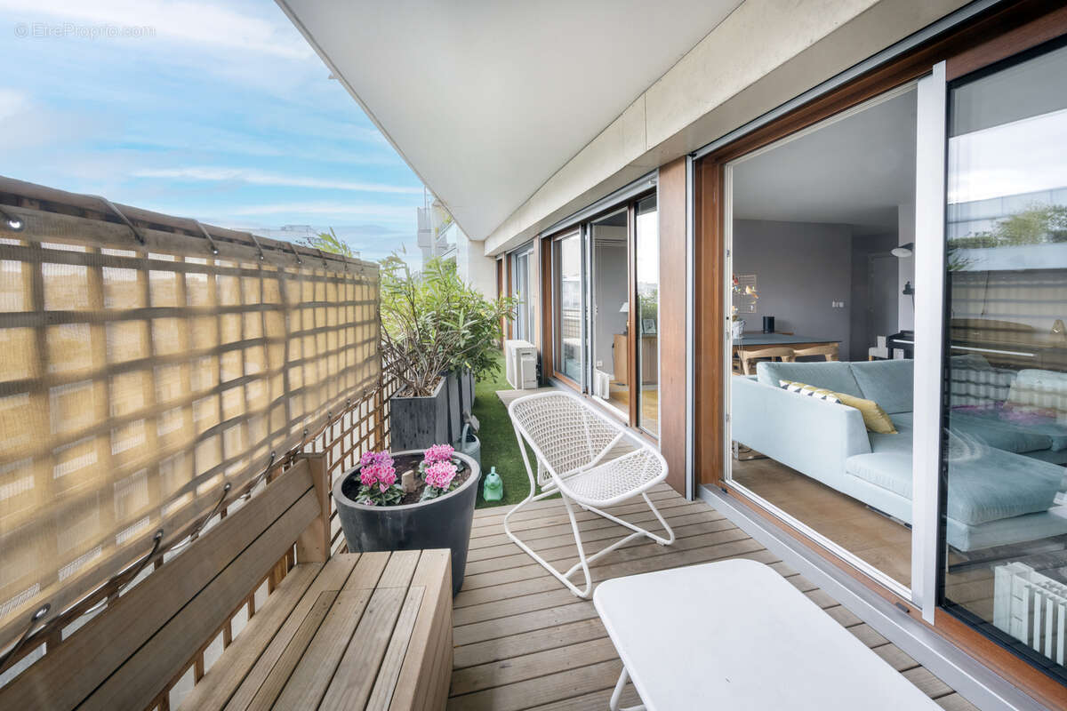 Appartement à PARIS-15E