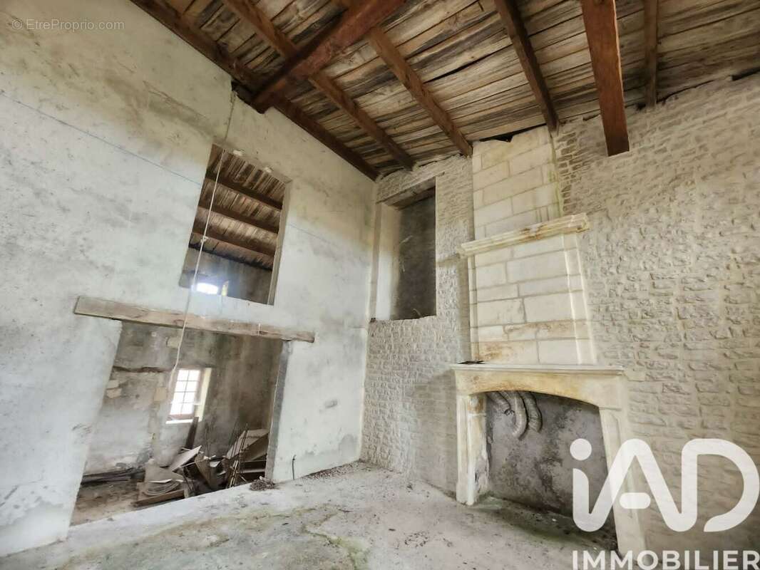 Maison 200 m² à Cherval  - photo 7