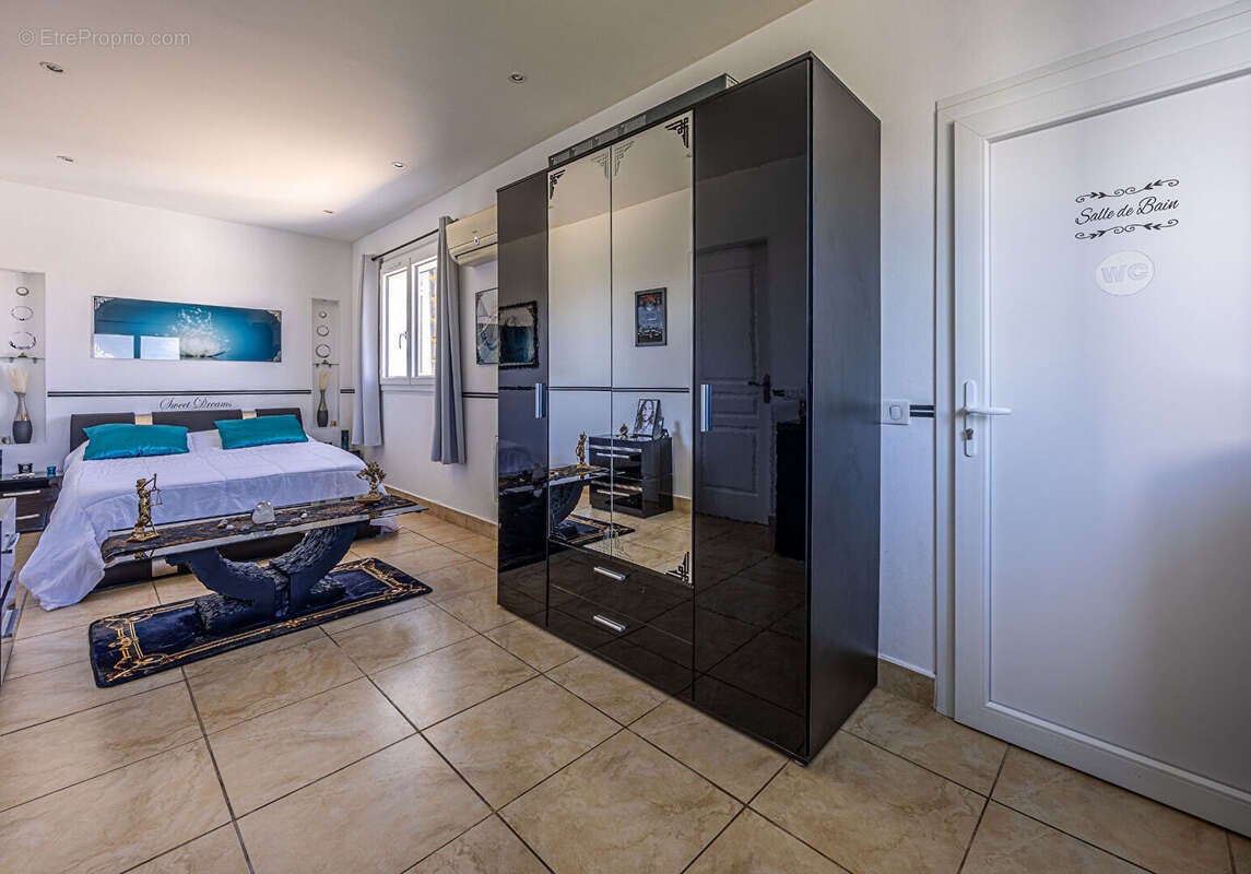 Maison à SAINT-GEORGES-DE-DIDONNE