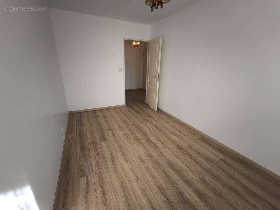 Appartement 73 m² à Chateau-Thierry  - photo 8
