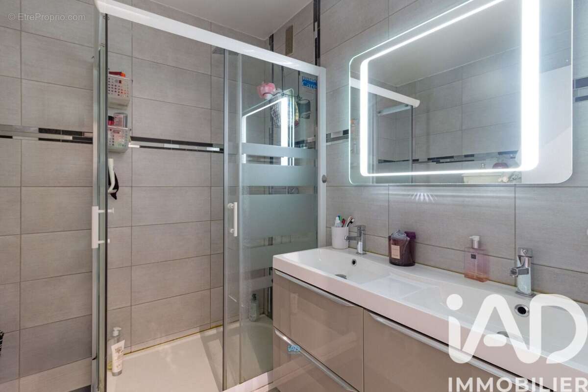 Appartement 75 m² à Aubergenville  - photo 9