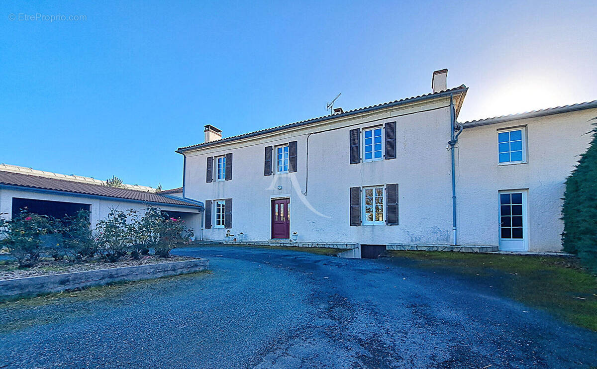 Maison à L&#039;OIE