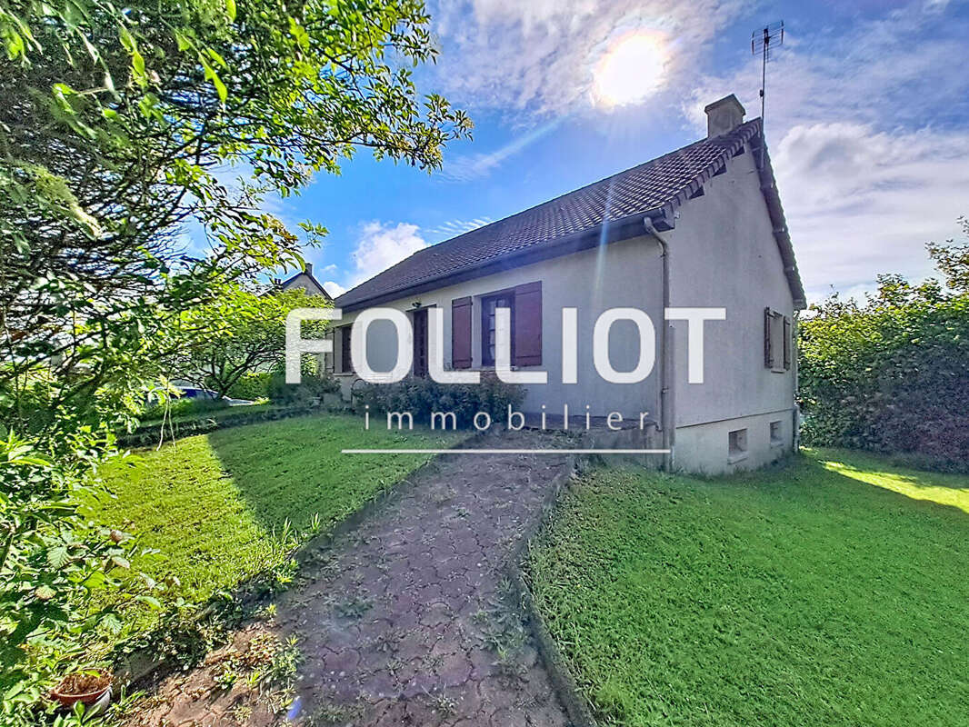 Maison à REMILLY-SUR-LOZON