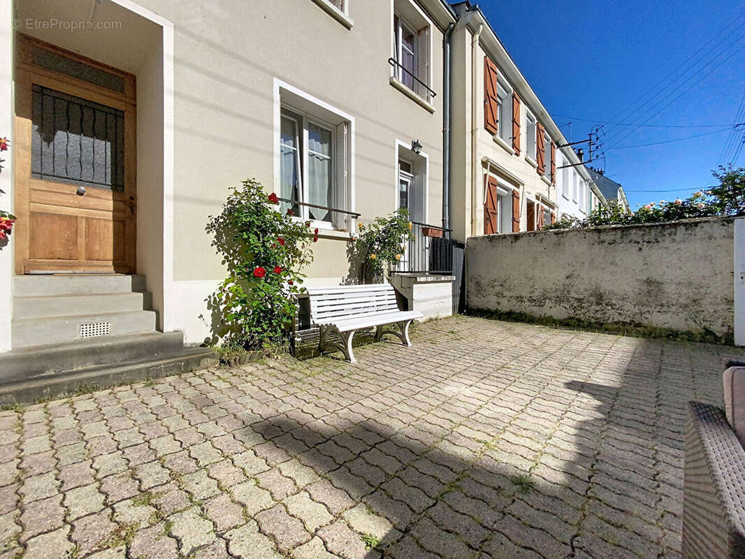 Maison de Ville avec Stationnement Tours Velpeau - photo 11