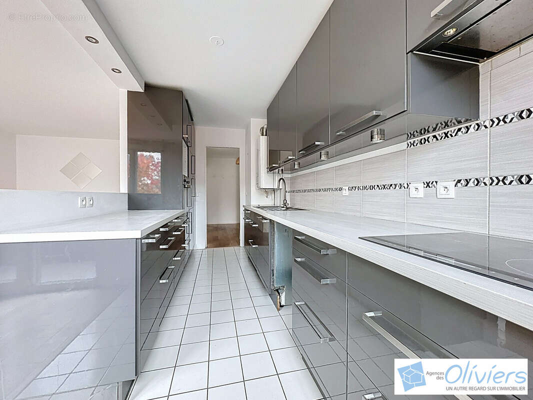 Appartement à MONTIGNY-LE-BRETONNEUX