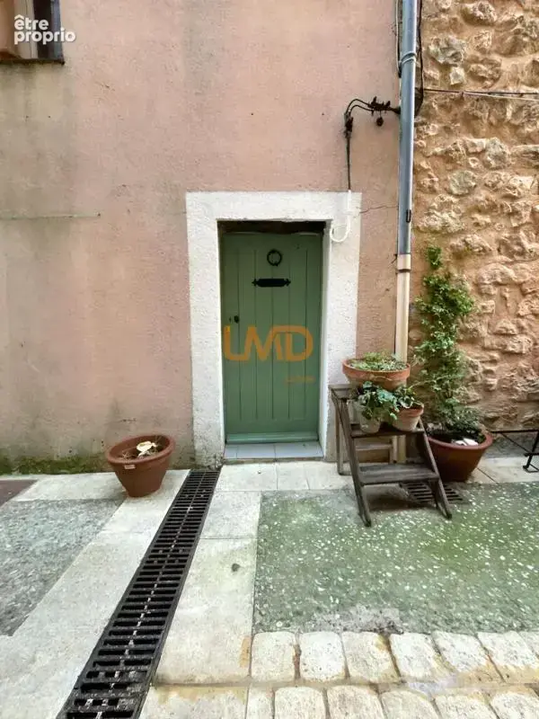 Maison à CHATEAUDOUBLE