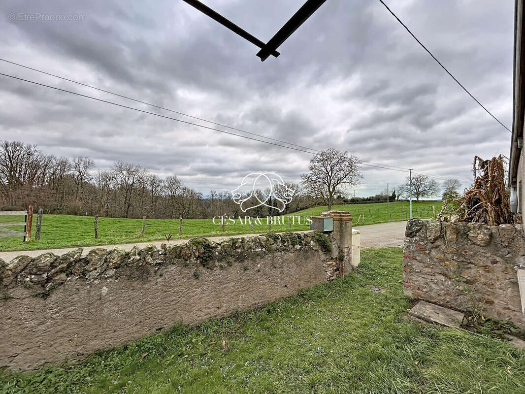 Maison à SEMUR-EN-BRIONNAIS