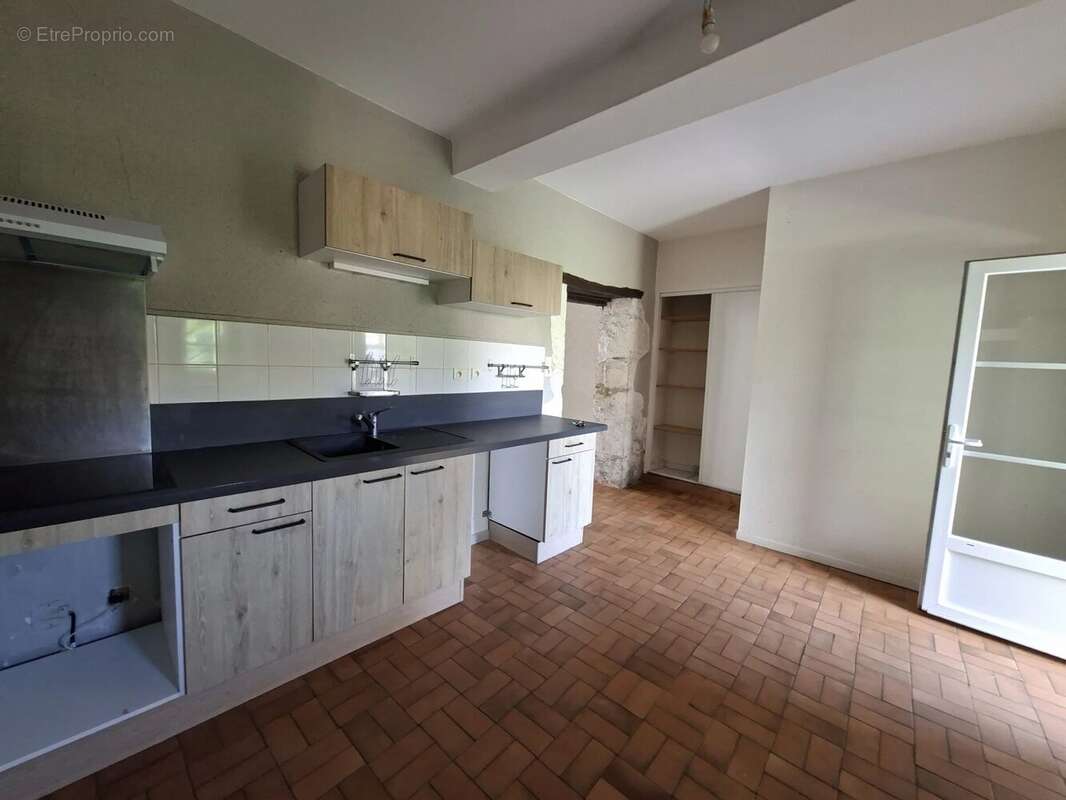 Maison en pierre avec jardin - photo 12