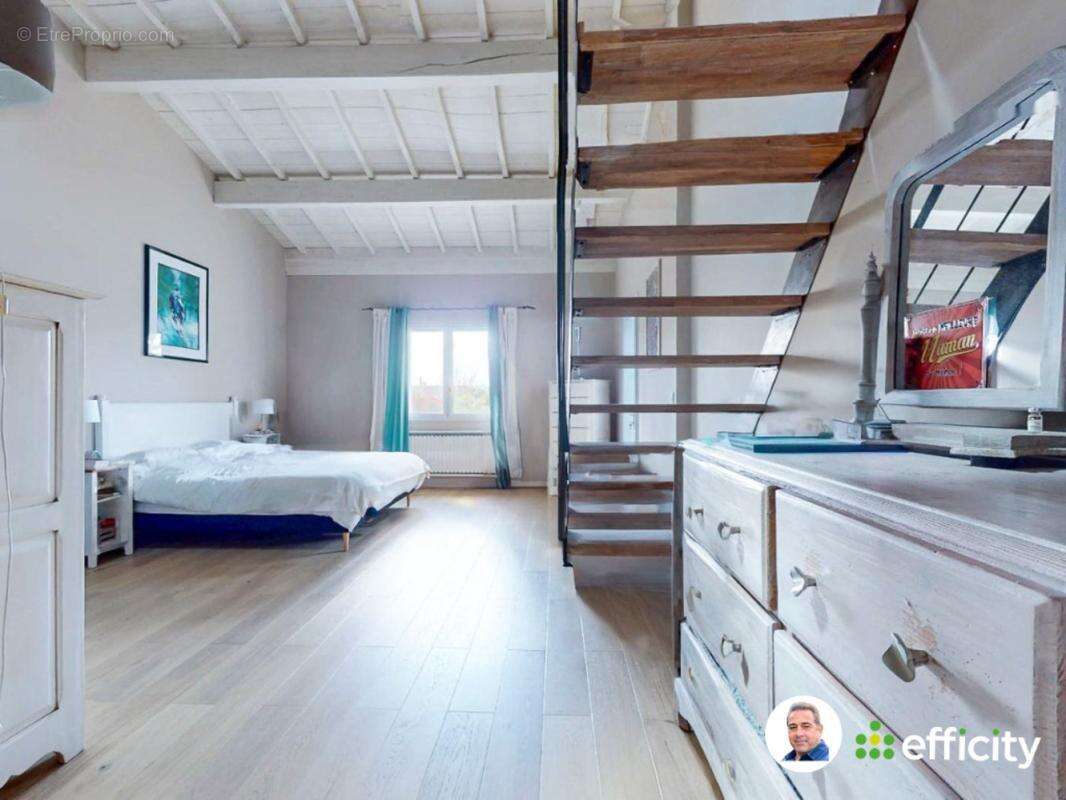 Maison à MONTMERLE-SUR-SAONE