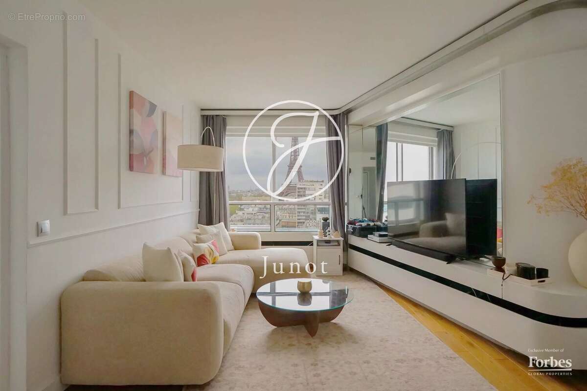 Appartement à PARIS-15E