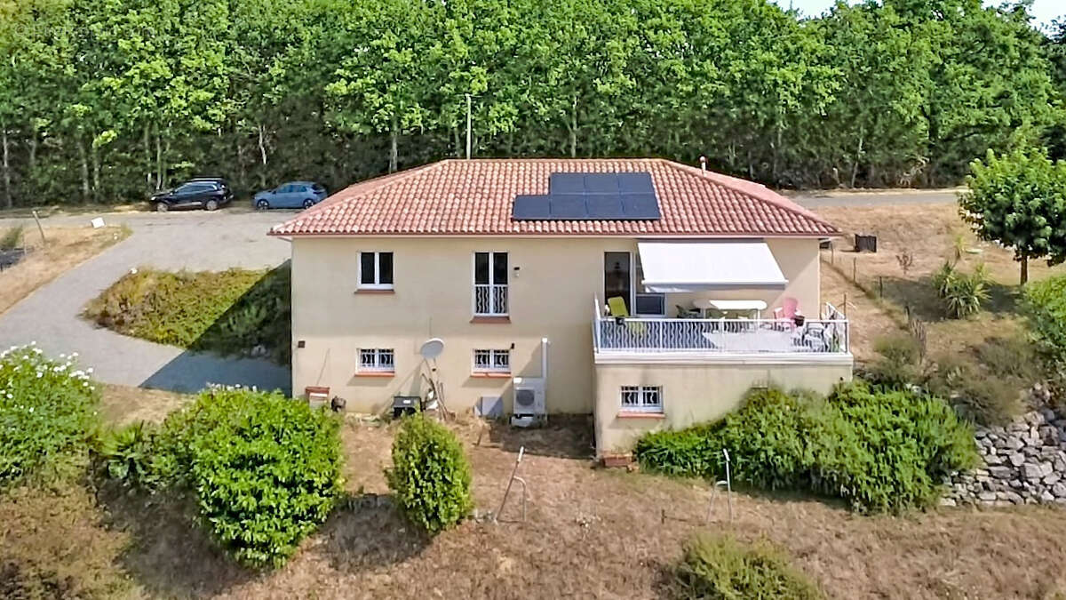 Villa T4 de 114m2 avec garage en sous-sol et jardin - photo 2