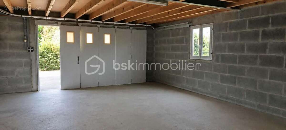 Maison en pierre de 150 m2 avec dépendances - photo 13