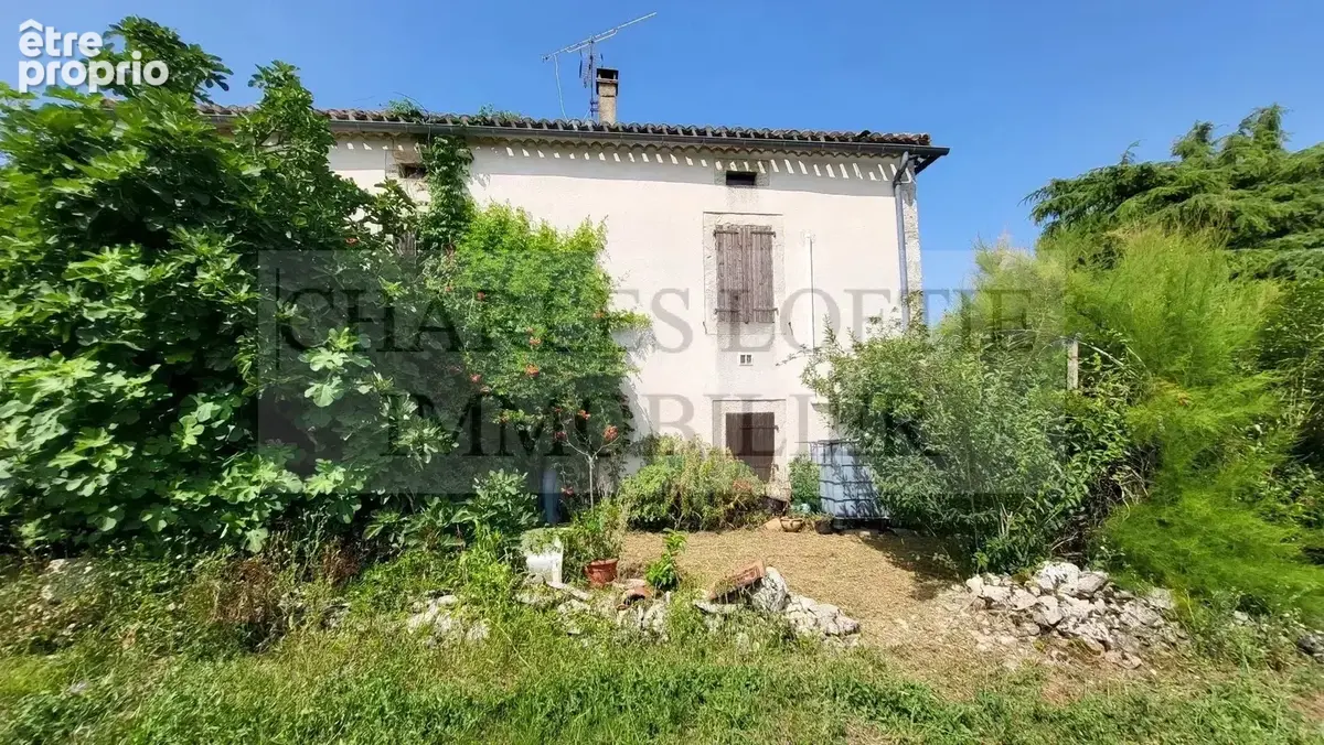 Ancien corps de ferme sur un terrain de plus de 3000 m² - photo 16