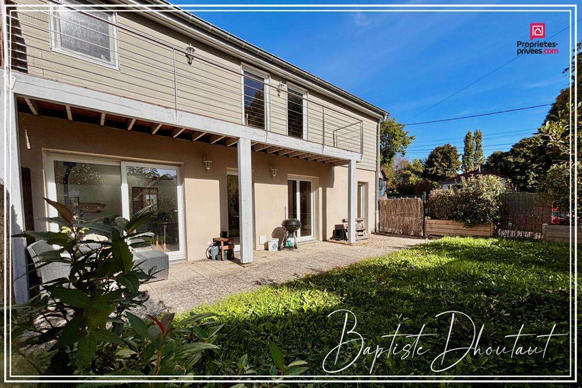 Maison à AUXON-DESSUS