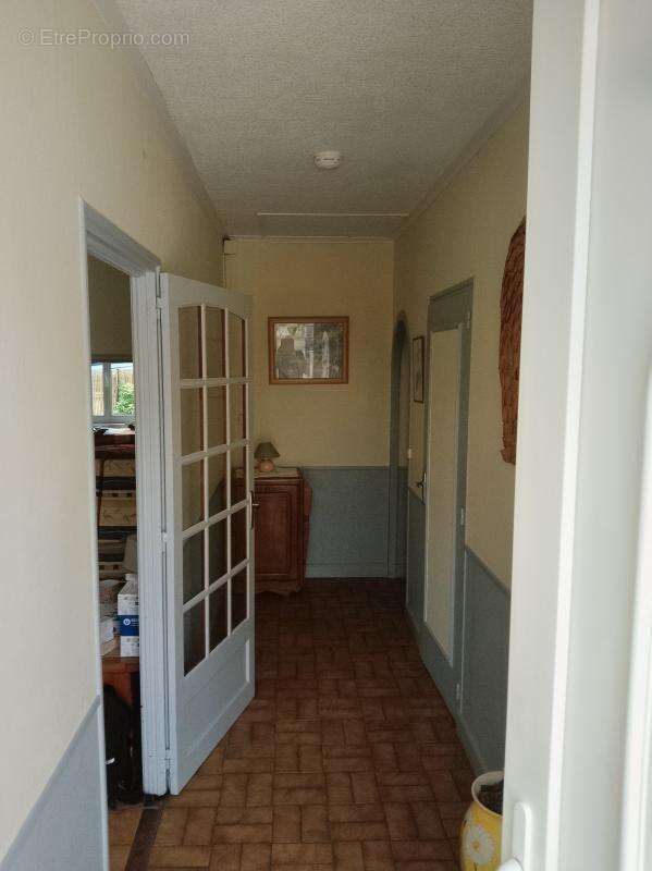 Maison 98 m² à Siecq  - photo 3