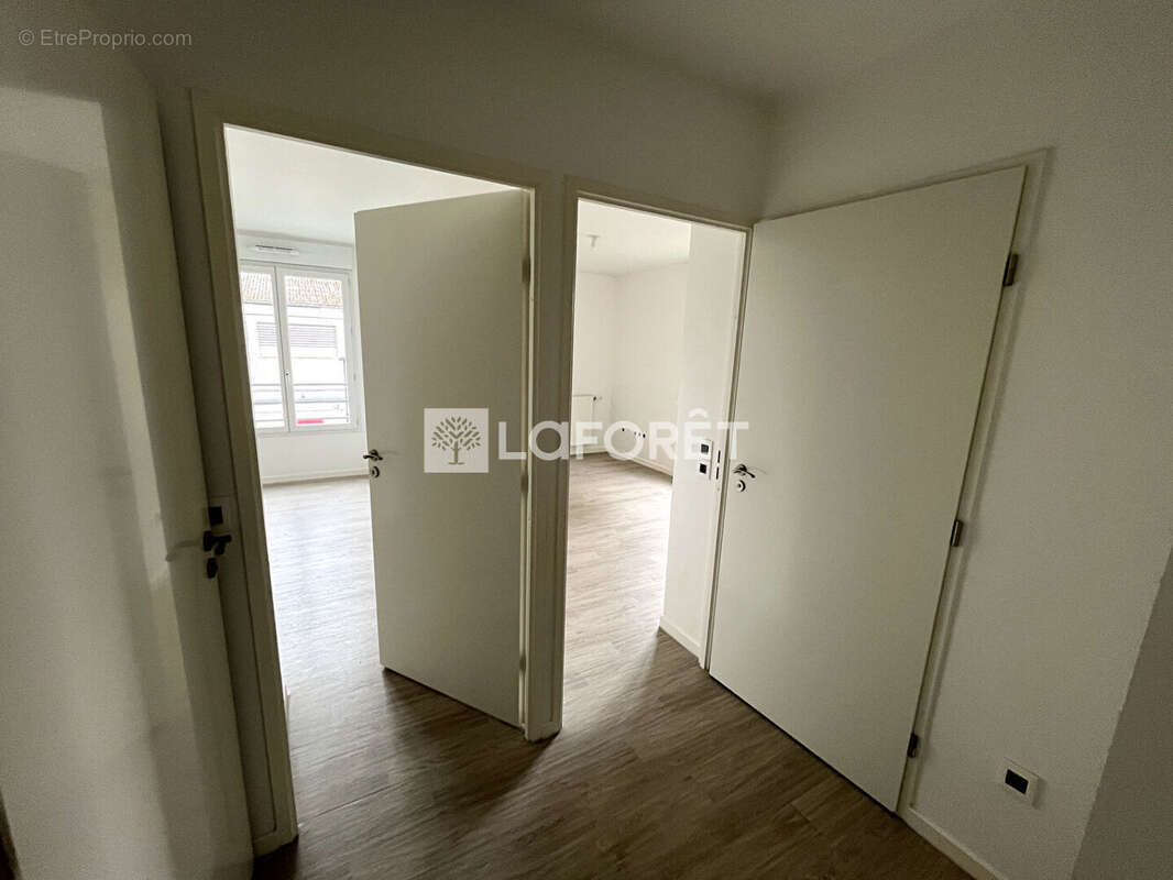 Appartement à HARDRICOURT